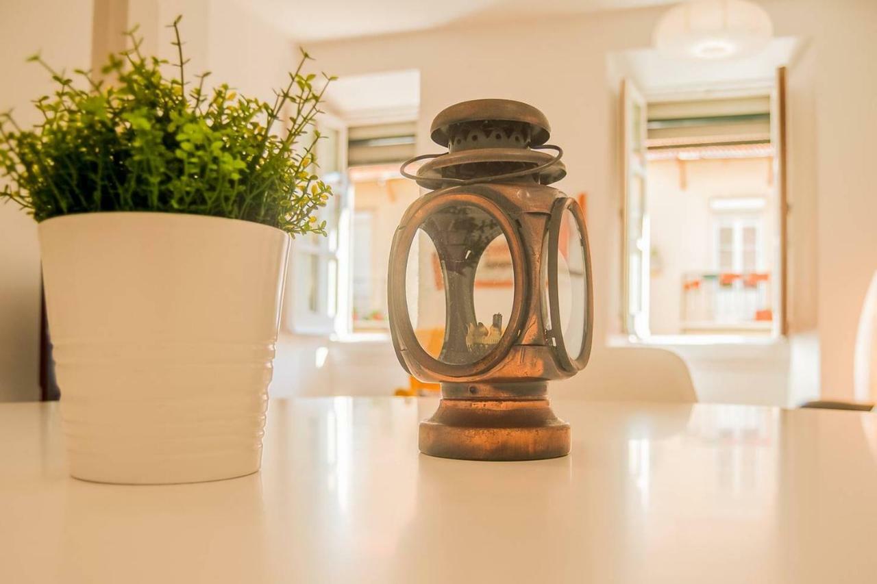 Apartamento Vila Berta Apartment In A Cottage Street Lisboa